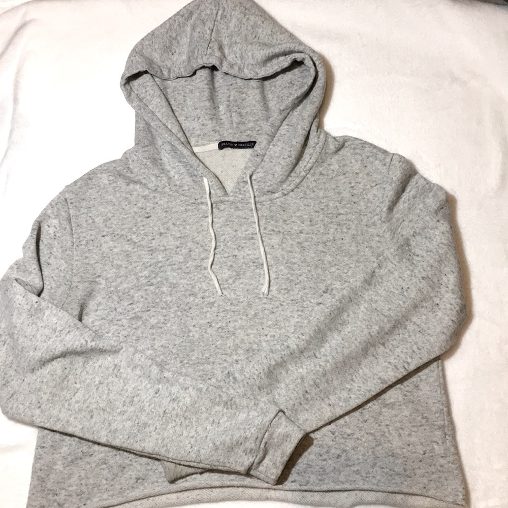 Brandy Melville Crop sweater